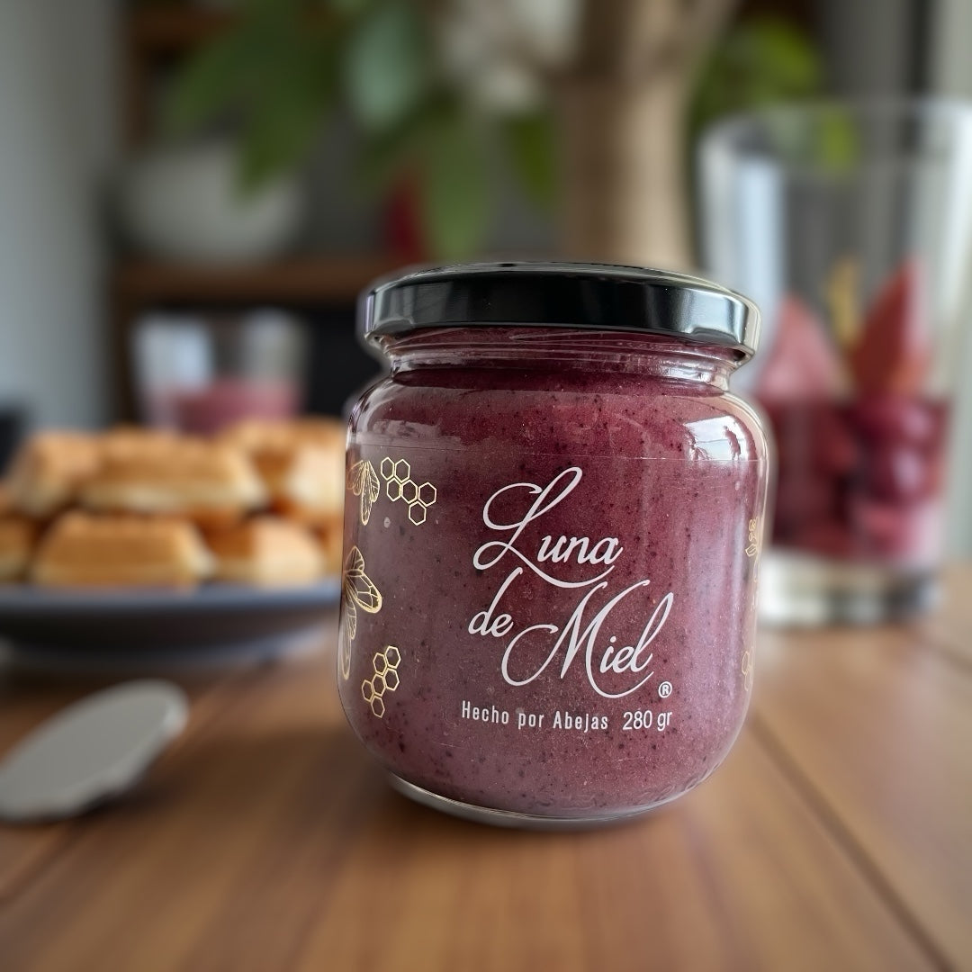 Miel cremada con flor de jamaica